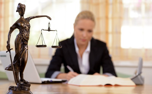 City Council Decides on New Attorney